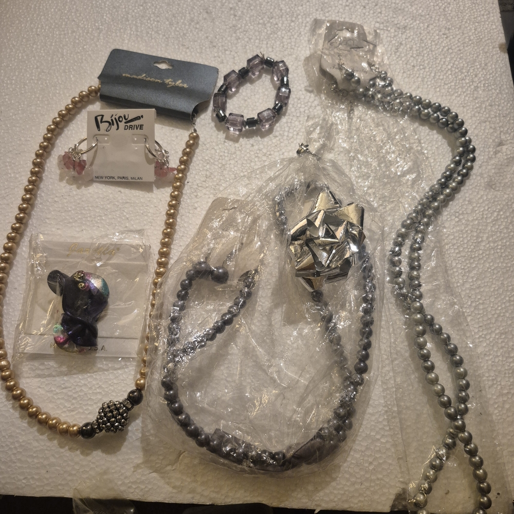Beauty Bundle Of 40+ Pick Any 20 Items LIST IN DESCRIPTION SEND ME YOUR LIST - Picture 6 of 16